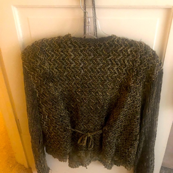 COPY - Exquisite silk embroidered top with rich detail. Hand made in Italy. Bes… - Picture 3 of 7